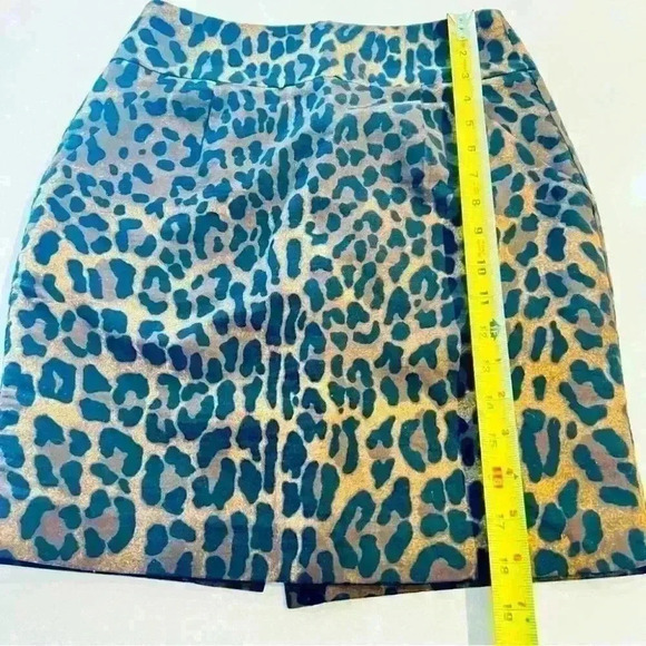 FORERVER 21 ANIMAL PRINT MINI SKIRT SIZE SMALL 2 FRONT POCKETS - Picture 9 of 11